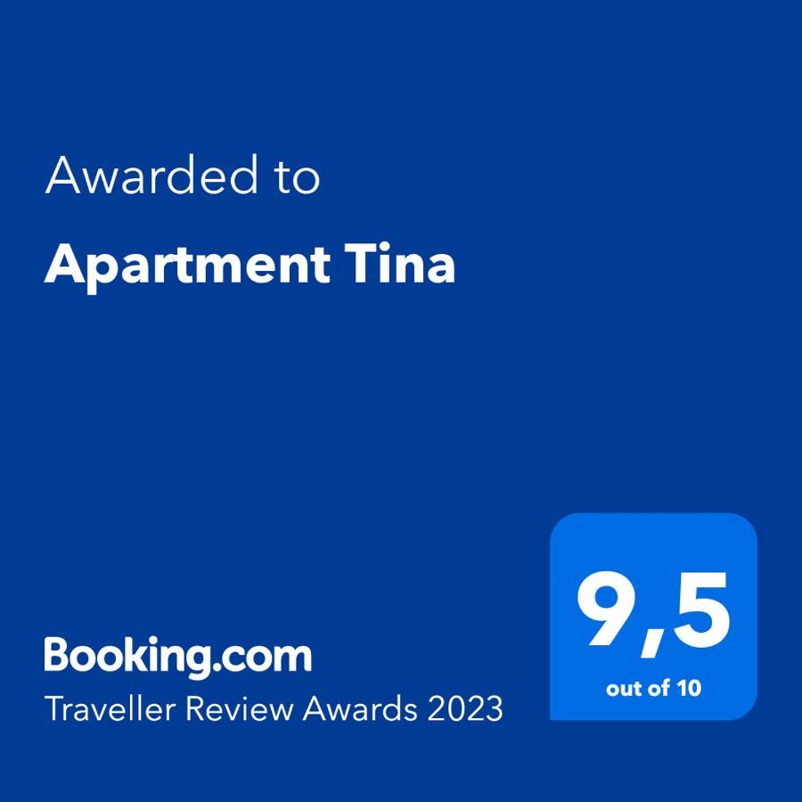Apartment Tina Pula Bagian luar foto